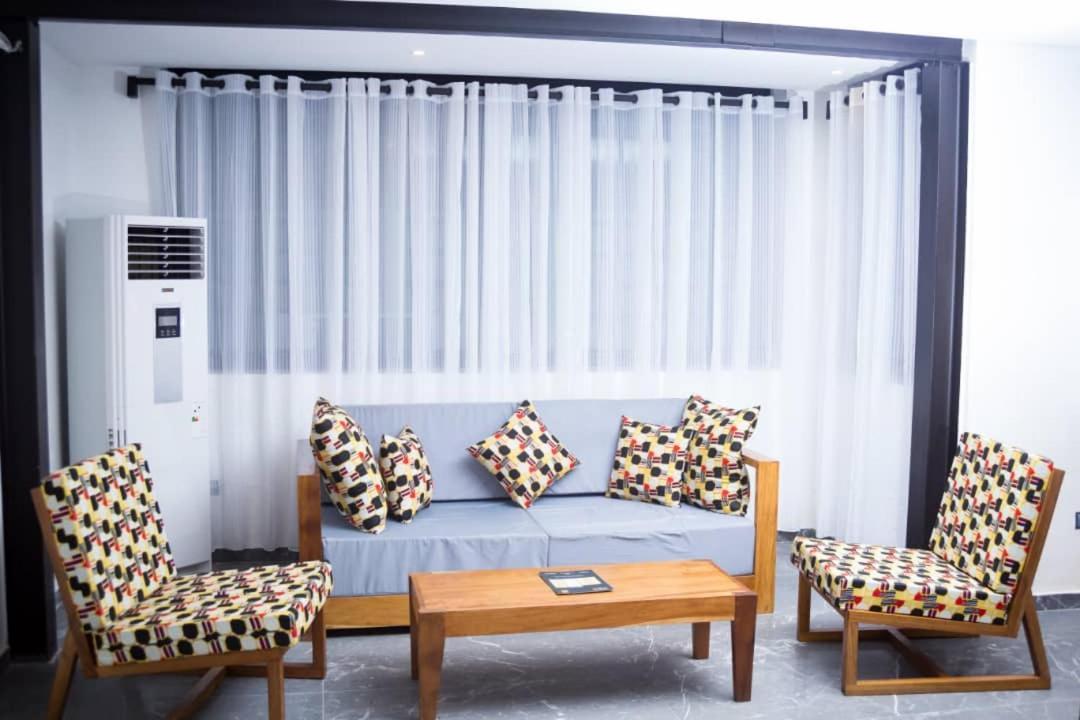 Elogia Hotel Lome Bagian luar foto